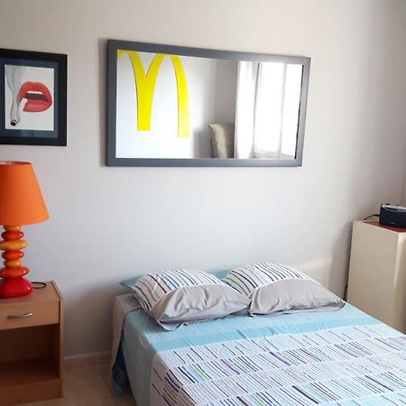 Chez Patrick Roujan Bed & Breakfast ภายนอก รูปภาพ